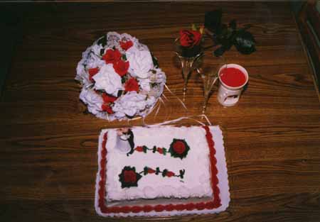 cake - #2 copy.jpg (14905 bytes)