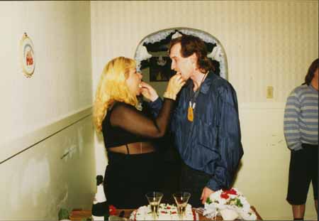 chris - crystal - eating cake copy.jpg (13444 bytes)