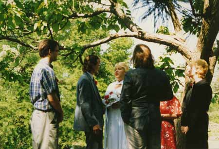 crystal - saying vows copy.jpg (28532 bytes)